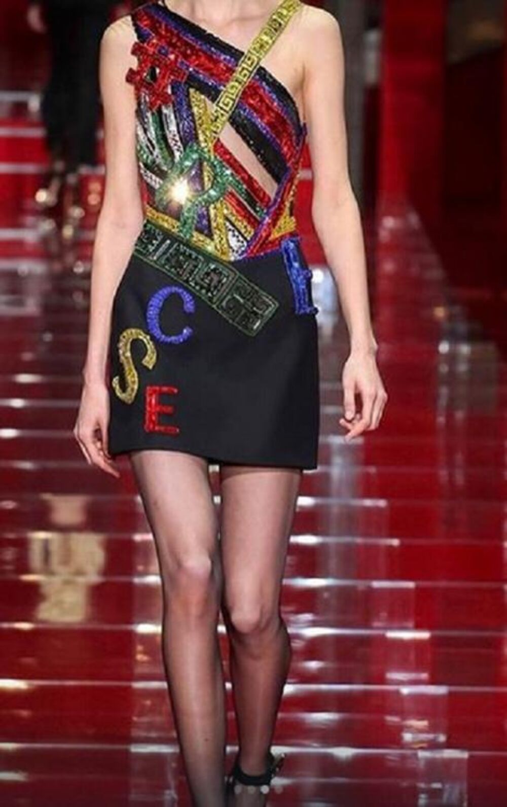 Ovako izgleda pravi Versaće