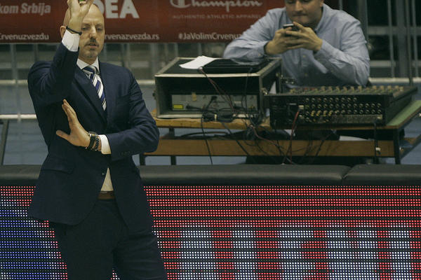 OBRADOVIĆ ŽALI ZBOG JEDNE STVARI I NAJAVLJUJE: Otkrio je kada dolazi veliko pojačavanje crveno-belih!