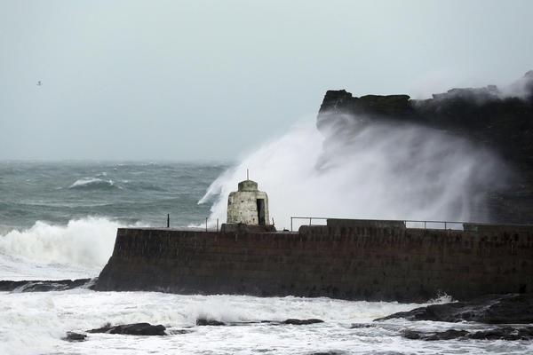 JOŠ JEDNA BALKANSKA ZEMLJA NA UDARU, "PETAR" STIŽE U GRČKU: Evo kada se očekuje HAOS, na ovim mestima NAJKRITIČNIJE