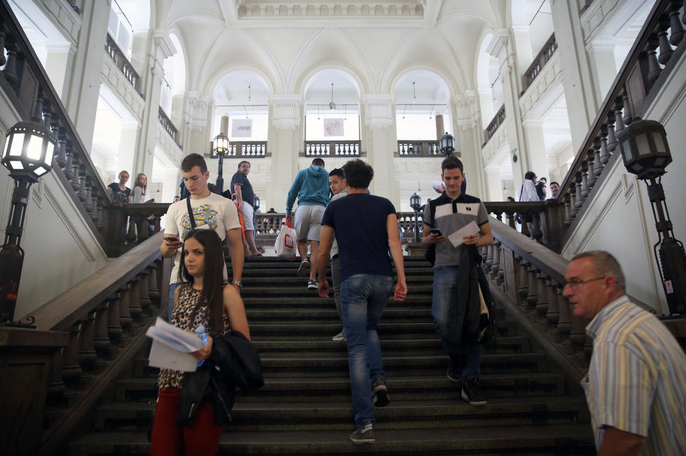 SKANDAL NA GRAĐEVINSKOM FAKSU U BEOGRADU! Pohapšeni radnici studentske službe, inspektori našli milionske malverzacije!