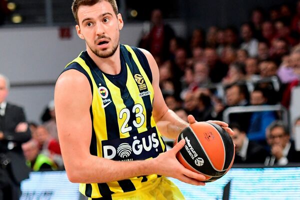 Fener se mučio sa Sakarjom, Gudurić opet pokazao kakav klač igrač može da postane! (FOTO)
