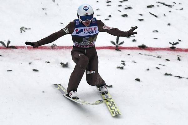 Kamil Štoh se bliži istoriji ski skokova, još jedna pobeda ga deli od večne slave! (VIDEO)