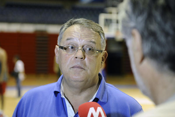 HOĆE LI ZVEZDA DOVESTI JOŠ NEKO POJAČANJE? Nebojša Čović obelodanio svoj stav o ovoj gorućoj temi! (FOTO)