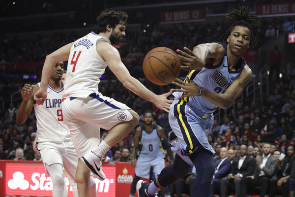 NE, NE, NE, NE!!! Poznata je priroda Teove povrede, trener Klipersa je upravo zario mač u srce srpskih ljubitelja košarke! (VIDEO)