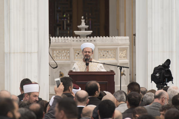 DEVOJČICE MOGU DA SE UDAJU SA 9 GODINA: Nova odluka turske vlade razbesnela svet!