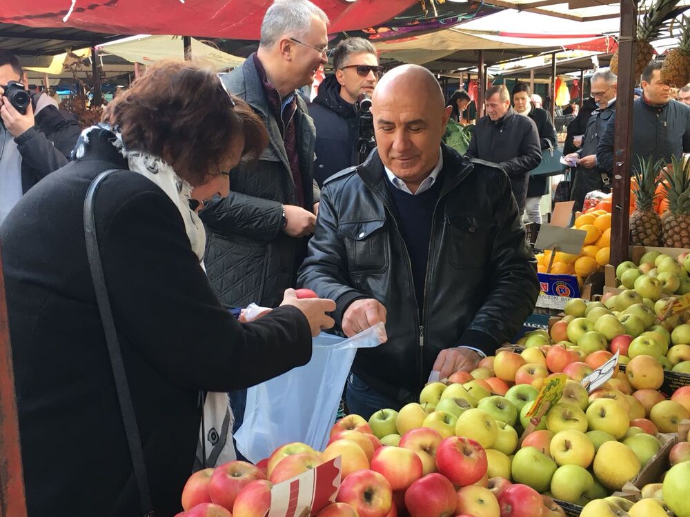 Vesna Rakić Vodinelić sa građanima