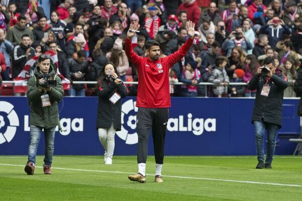 Vratio se Dijego Košta - gol pa crveni! Valensija uspela da savlada Đironu, Maksimović odigrao finiš meča! Ludi derbi Sevilje pripao Betisu! (FOTO) (VIDEO)