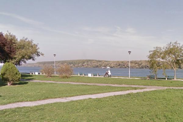 IZ VODE IZVUČEN LEŠ MUŠKARCA: Užas na Dunavskom keju u Beogradu!