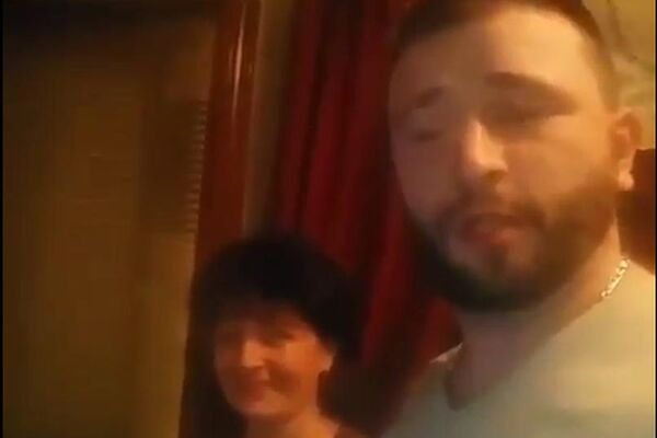 MAMA, MOLIM TE! Ovako prave Srbende proslavljaju Božić! (VIDEO)