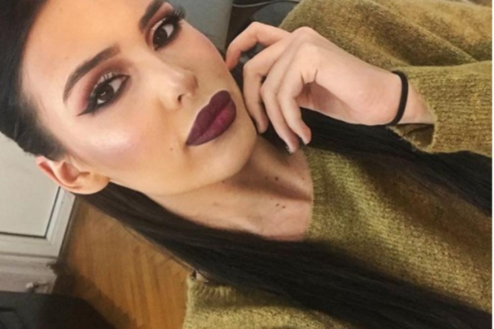 REKLA JE DA NA BOŽIĆ: Anastasija Ražnatović pokazala VERENIČKI PRSTEN! Oduševićete se kad ga budete videli! (FOTO)