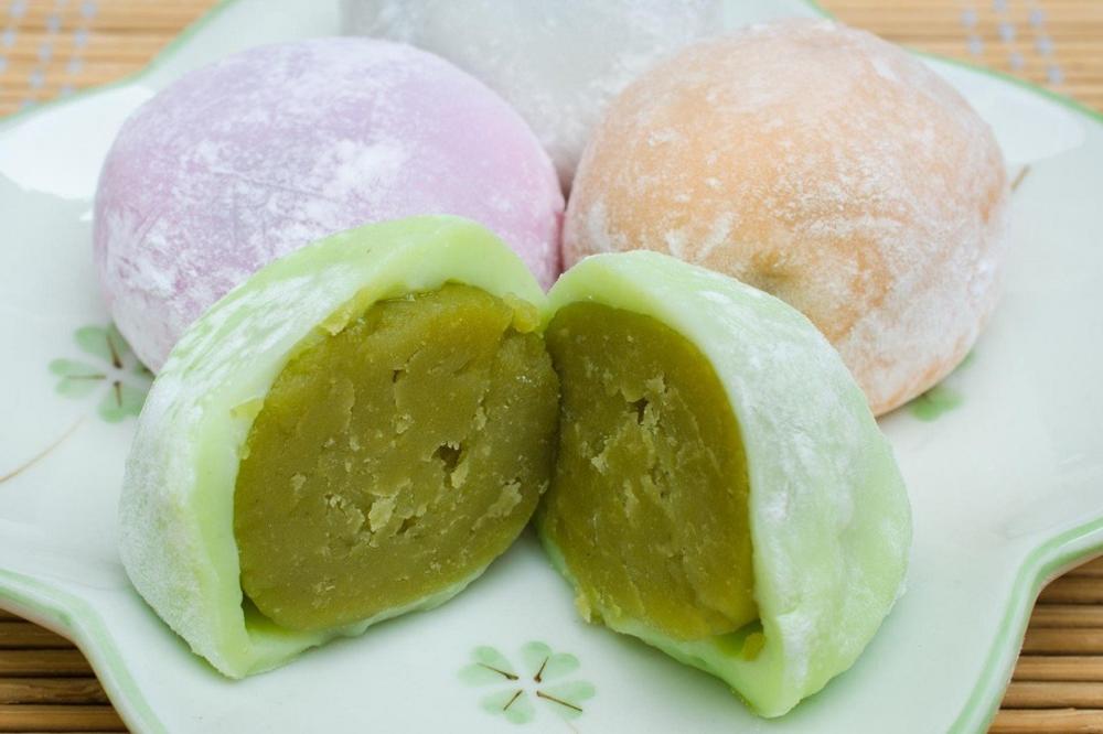 OVAKO JAPANSKE DOMAĆICE MESE ČUVENE MOCHI KOLAČIĆE: Ništa ne osvežava KAO TO, a PREJEFTINO JE (RECEPT)