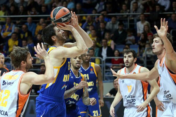 Marković i Dženkins udareni po džepu: Dobiće samo polovinu plate!