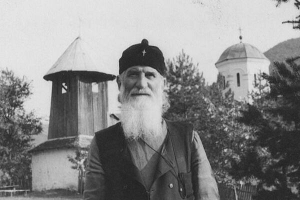 STARAC JUSTIN PRED KOJIM SU KLEČALI SRPSKI PATRIJARSI NAPISAO JE 1939. OVO O KOSOVU: Njegove reči još odzvanjaju Srbijom!