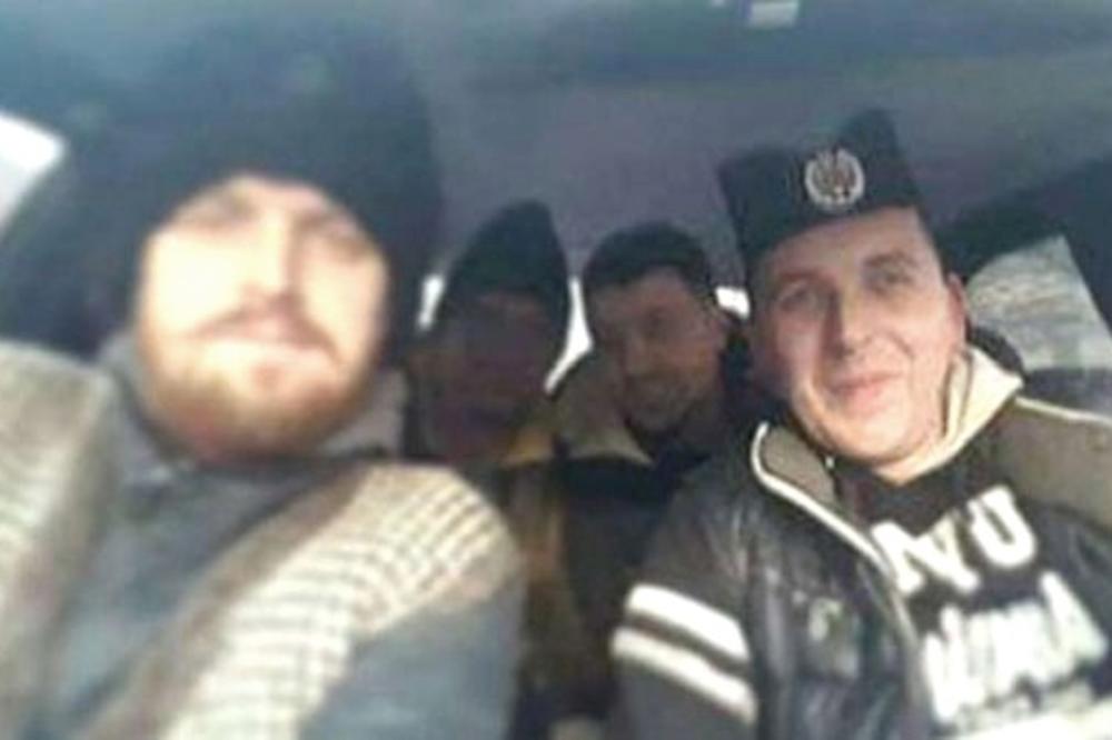 POLICAJAC SUSPENDOVAN ZBOG FOTOGRAFIJE NA FEJSBUKU: Držao podignuta TRI PRSTA sa ČETNIČKIM obeležjima (FOTO)