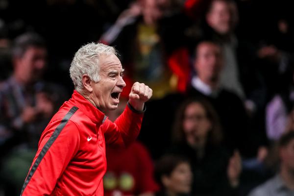 MEKINRO PREDVIĐA DA ĆE ĐOKOVIĆ ISPISATI ISTORIJU OVE GODINE: Jedan Novakov podvig ga je ODUŠEVIO!