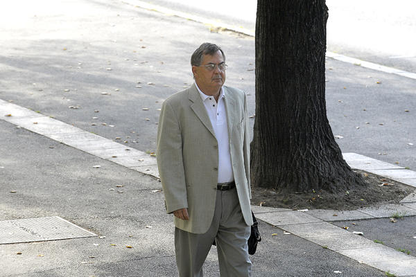 SLUČAJ PRISVAJANJA DRŽAVNIH STANOVA: Kertes, Knežević i Ivković OSLOBOĐENI!