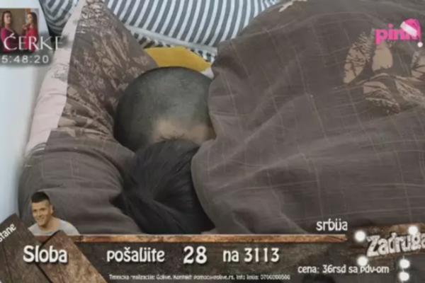 NAKON ŠTO JE ISPIPAO KIJU, Filip se uvukao u krevet jednoj zadrugarki! Svačega je bilo ispod jorgan planine (VIDEO)