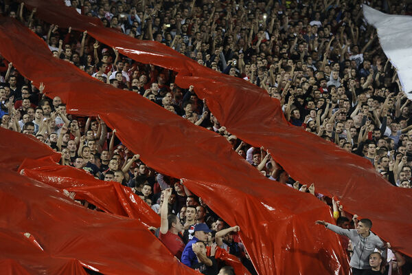 VEST KOJA ĆE SLOMITI SRCE DELIJAMA: Prelazni rok nije ni počeo, a u Srbiji je na snazi vanredno stanje! (FOTO) (VIDEO)
