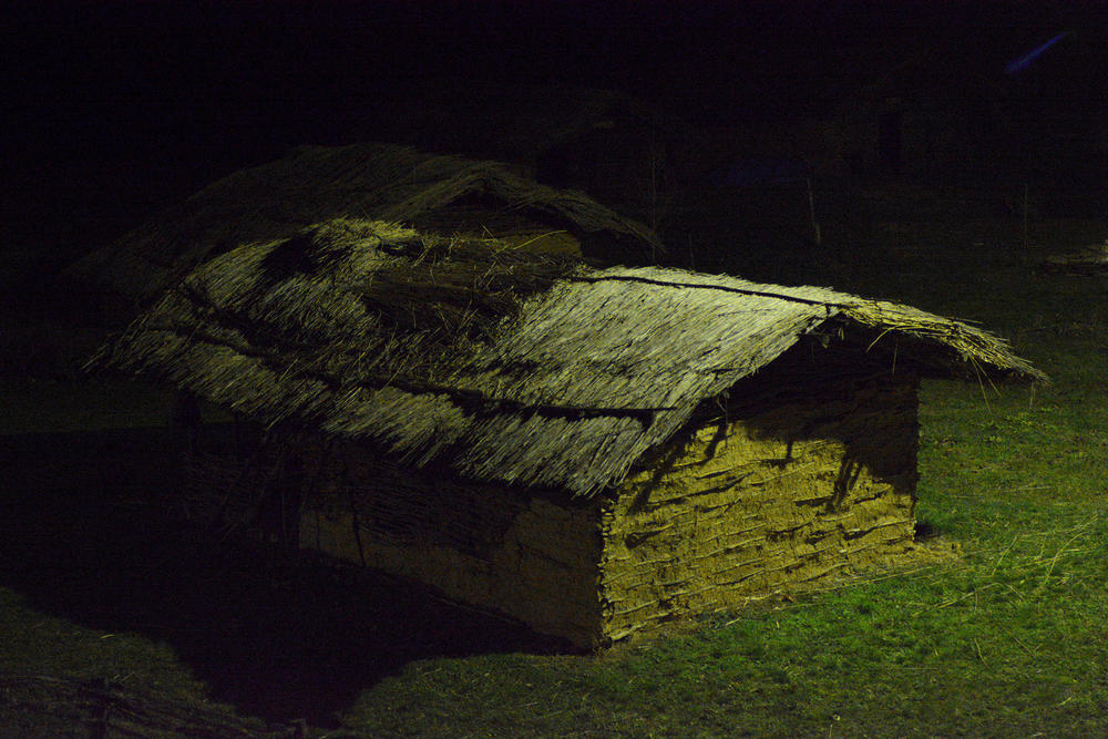 Kuća od blata i pruća u neolitskom naselju Pločnik