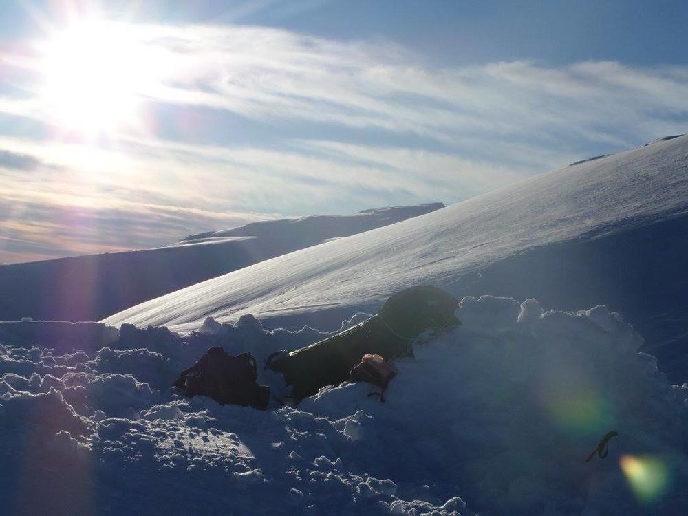 Rajkov šator na nadmorskoj visini od 2.410 metara, zatrpan snegom