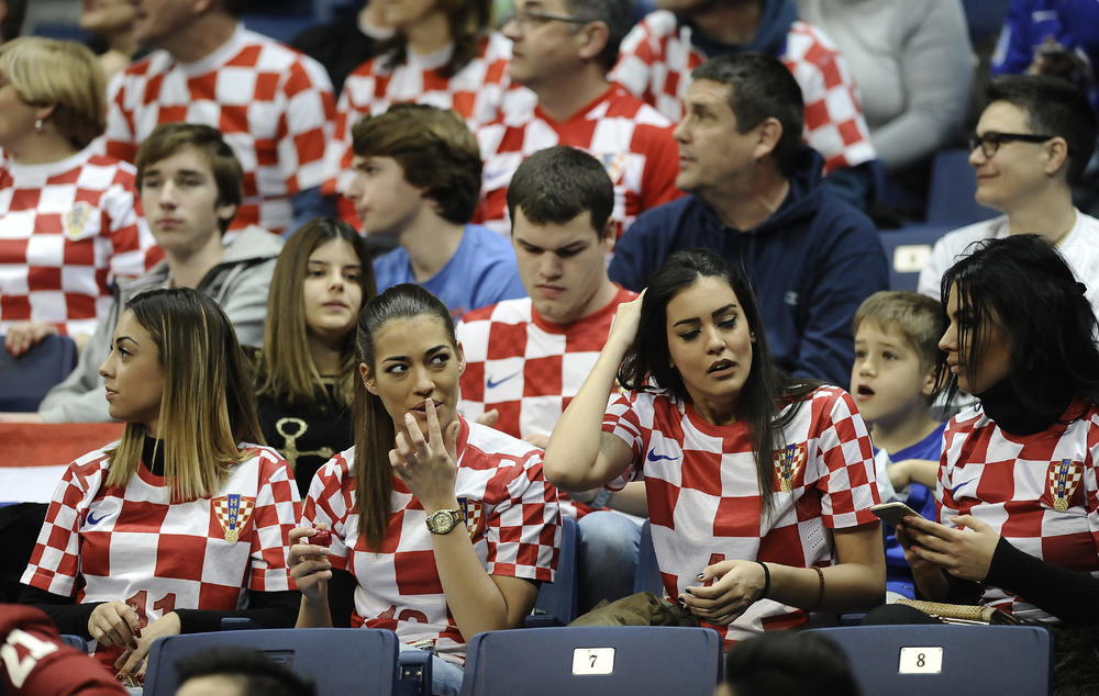 Ilustracija / Navijačice Hrvatske na FUTSAL meču u Beogradu