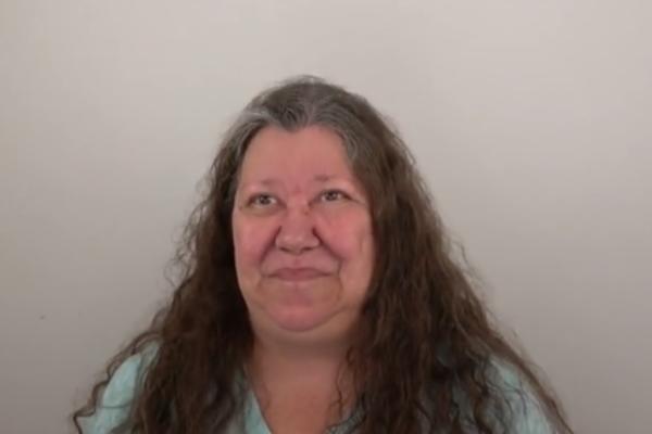 ODVELA JE BAKU KOD FRIZERA, A KADA JE IZAŠLA NISU MOGLI DA JE PREPOZNAJU: Ovakvu transformaciju još niste videli! (VIDEO)