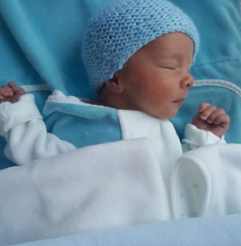 Beba je rođena zdrava