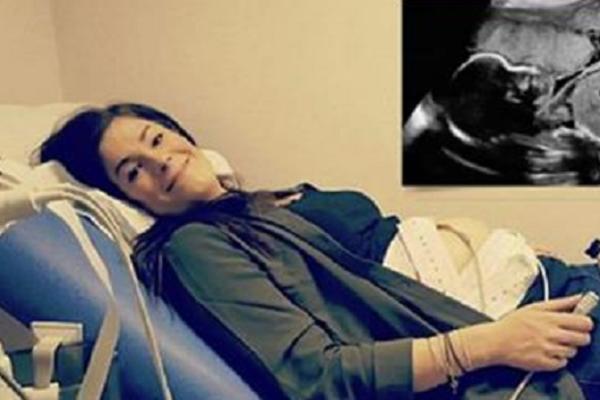 PUKAO JOJ VODENJAK U 22. SEDMICI TRUDNOĆE: Majka je uradila ovu neverovatnu stvar kako bi spasila bebu!