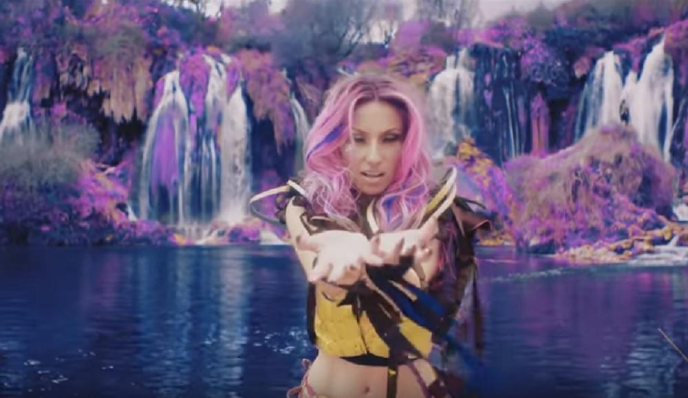 Pevačica Rada Manojlović u novom spotu