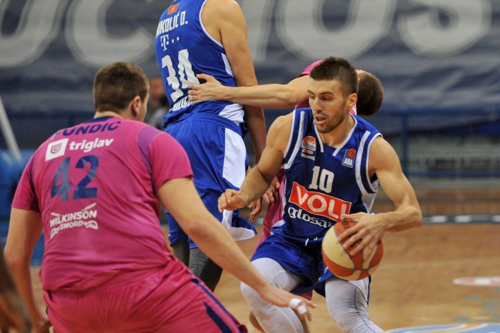 I MEGA JE ZA BUDUĆNOST SADA PROŠLOST: Podgoričani se namučili, ali ostali na čelu Jadrana, Mornar preskočio Olimpiju! (FOTO) (VIDEO)