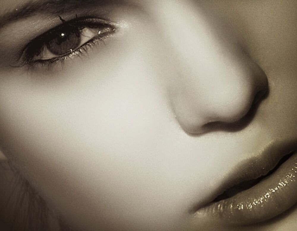 Čemu služi rupica između nosa i usne