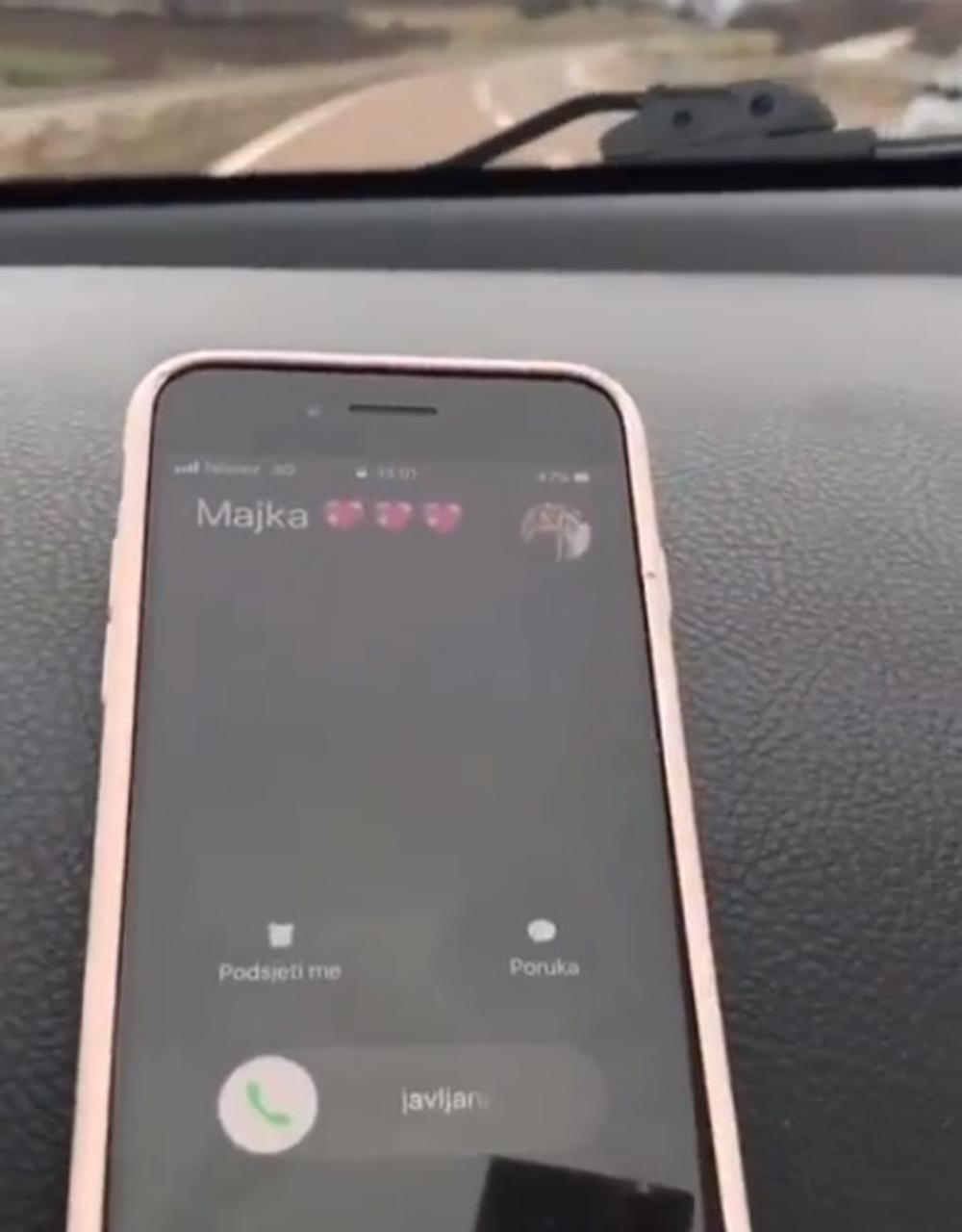 Mobilni telefon Lune Đogani