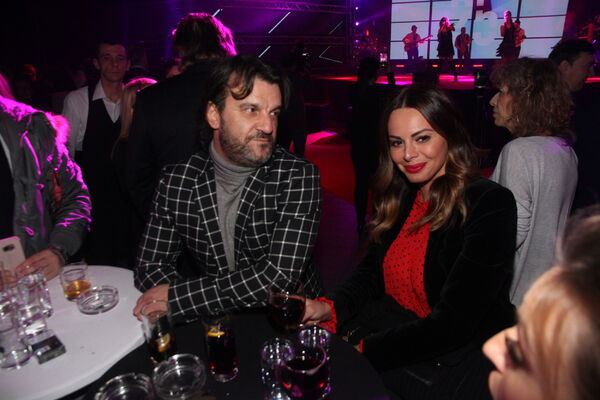 Sonja čestitala ženama 8. mart, A ONDA SE ULJUČIO LUKAS! Ovakvu svađu NE PAMTIMO!(FOTO)