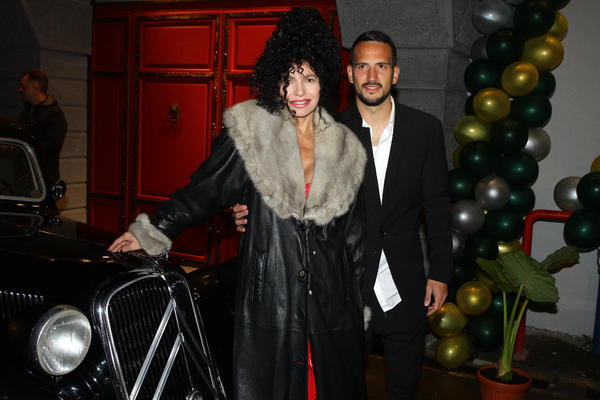 RAZVELA SE OD FUDBALERA I PODIGLA DVA SINA: Lidija Vukićević otvoreno o svim svojim ljubavima, misterioznom slikaru i zaradi od BOLJEG ŽIVOTA! (FOTO)