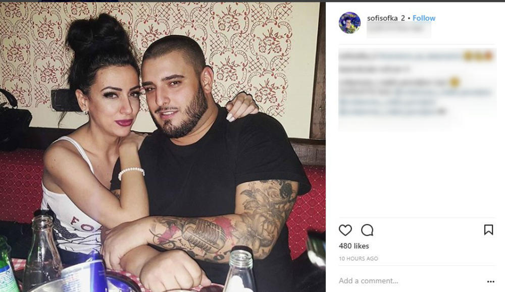 Darko je uslikan sa atraktivnom crnkom