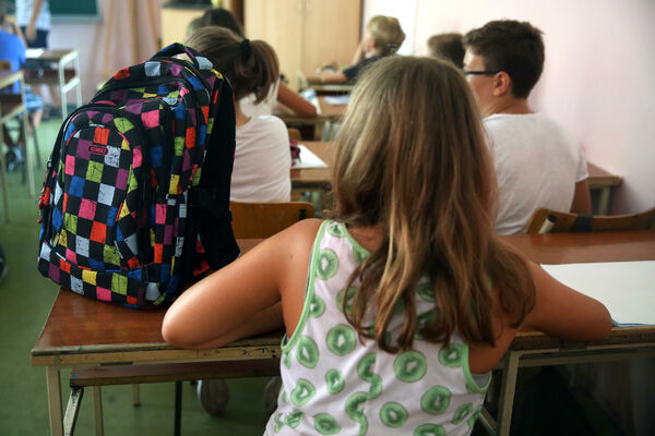 VAŽNA VEST ZA SVE RODITELJE: Ovo je spisak škola u kojima od septembra počinje jednosmenska nastava