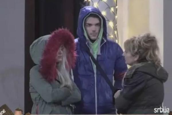 OVO JOŠ NIJE VIĐENO U RIJALITIJU: Žestok sukob MAJKE I ĆERKE, SVE JE PRŠTALO! (VIDEO)