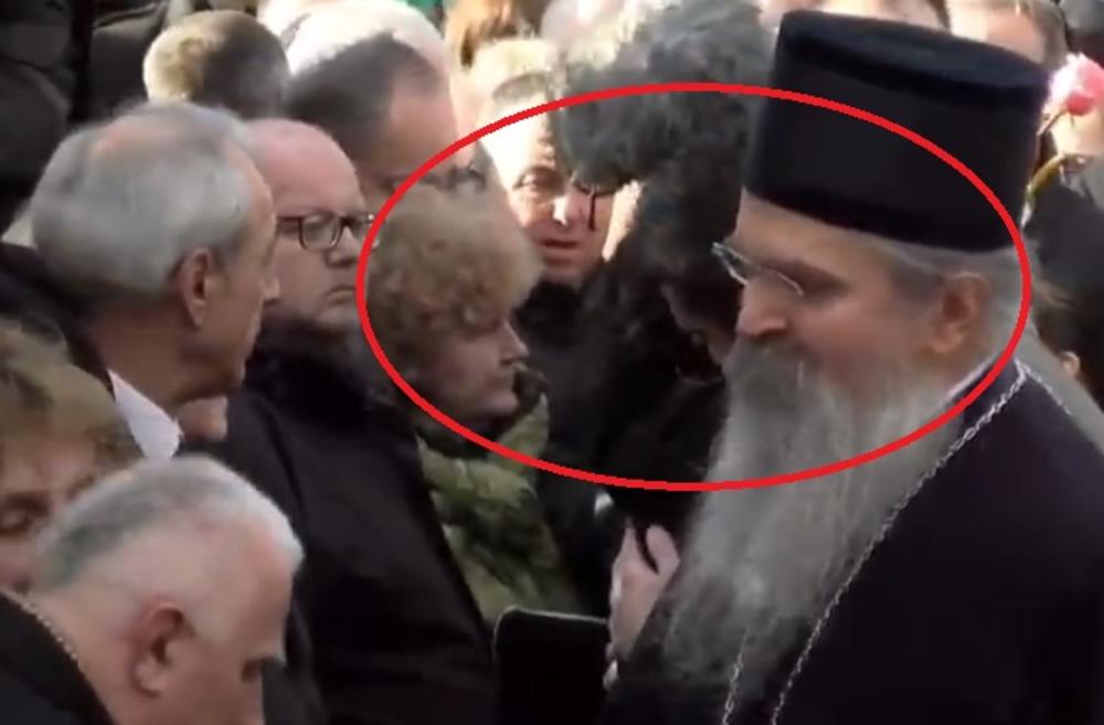 Oliverov blizak prijatelj, Šapić, teši udovicu