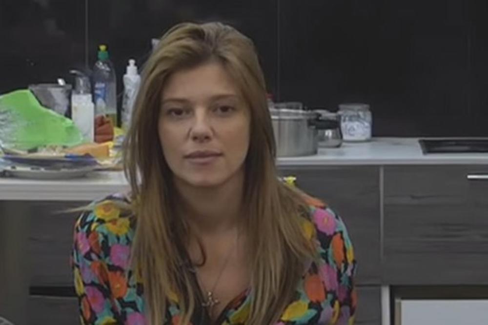 IPAK JOJ NIJE SVEJEDNO: Filipova bivša ga pred svima POLJUBILA, a Kija IZLJUBOMORISALA i to pred Slobom! (VIDEO)