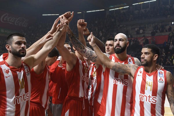 NE MOŽE UVEK DAVID DA POBEDI GOLIJATA! Ovakvoj Zvezdi nije mesto u Top 8! A, još se i Feldin povredio... (FOTO) (VIDEO)