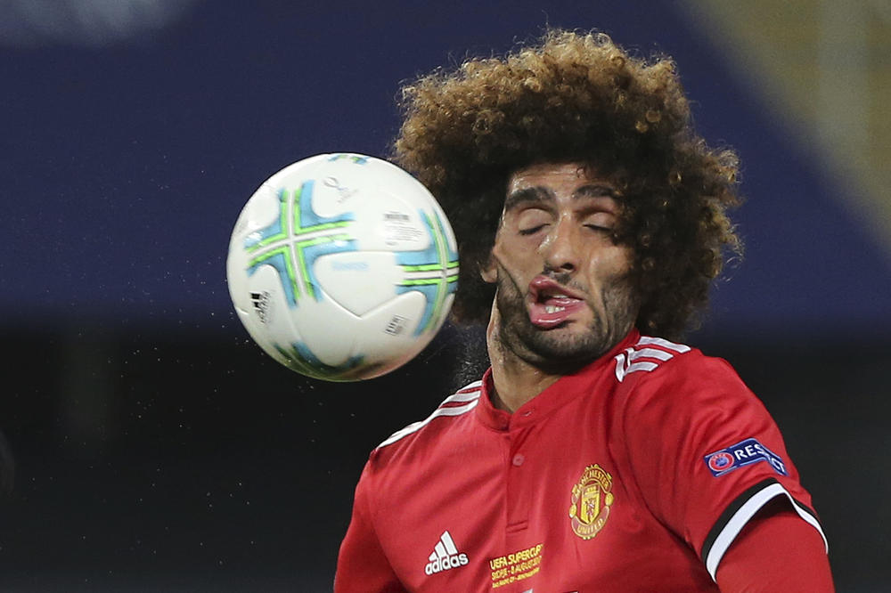 MISLILI STE DA FELAINI NE MOŽE LUĐE OD AFRO FRIZURE? Varali ste se! (FOTO)
