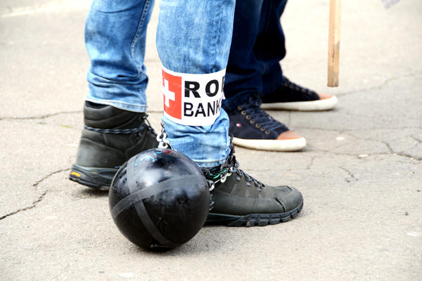 NOVE OLAKŠICE U PLAĆANJU KREDITA! Možete da stopirate ratu, a banka je dužna da vam pomogne NA OVAJ NAČIN!