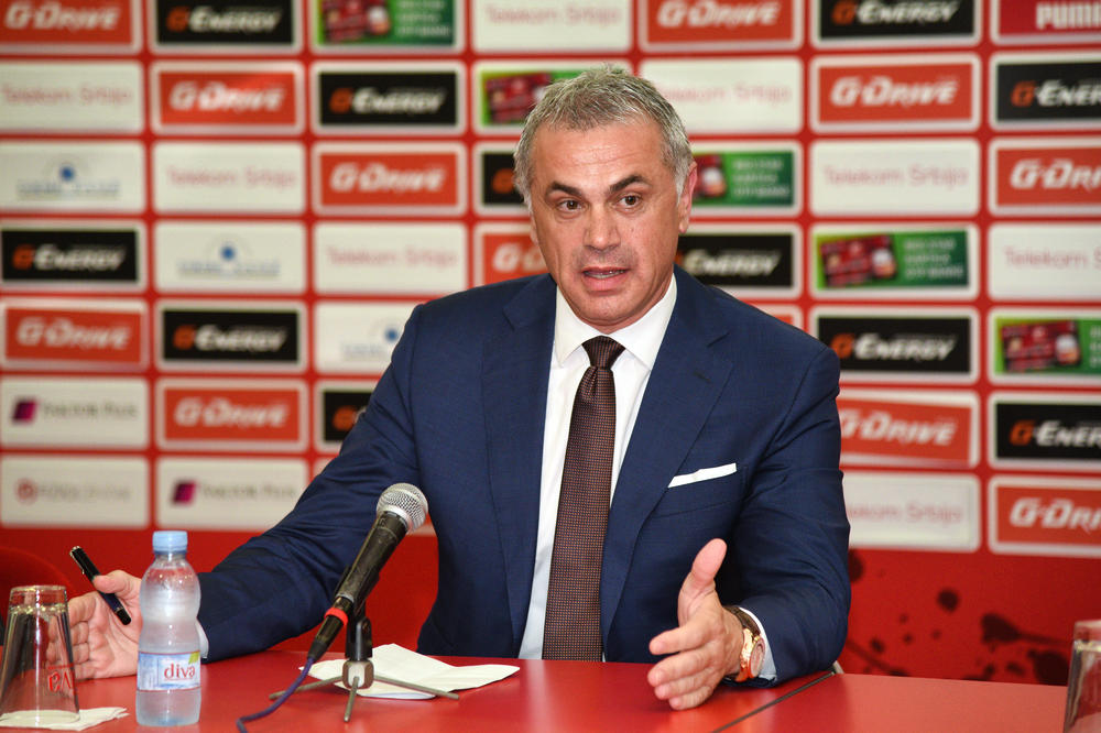 Pola miliona evra za igrače Zvezde! I to dan nakon što im je Terzić rekao da plate neće biti do juna!