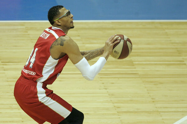 KOLA KRENULA NIZBRDO! Vređao je Srbe i Srbiju, a sada njegovoj karijeri više nema spasa! (VIDEO)