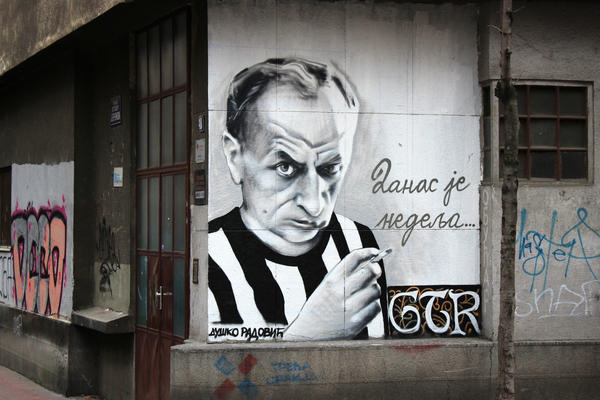 RAT U BEOGRADU! Uništeni svi murali Grobarskog treš romantizma! Pogledajte kako sada izgledaju... (FOTO)