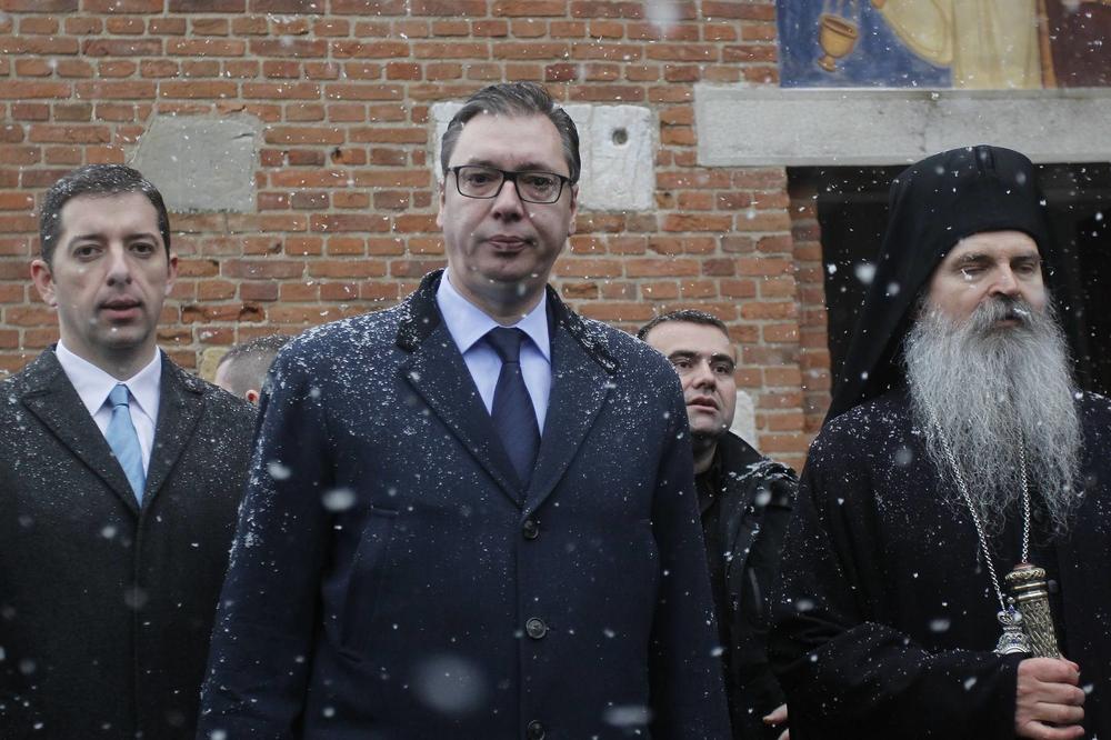 PIŠTOLJI, MUNICIJA, NOŽEVI, ŠIPKE... Naoružani Albanci uhapšeni na Kosovu uoči Vučićeve posete?!