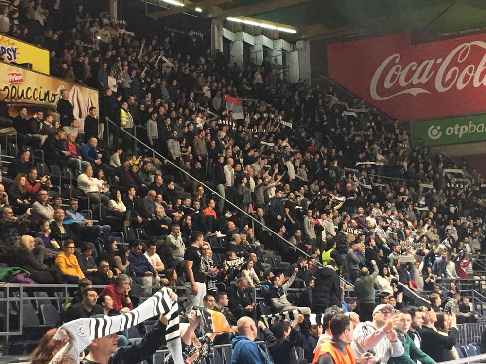 Grobari na meču Partizan - Cibona