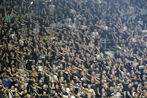 POČELO JE! Grobari preuzeli konkretne korake posle uništavanja murala! (FOTO)