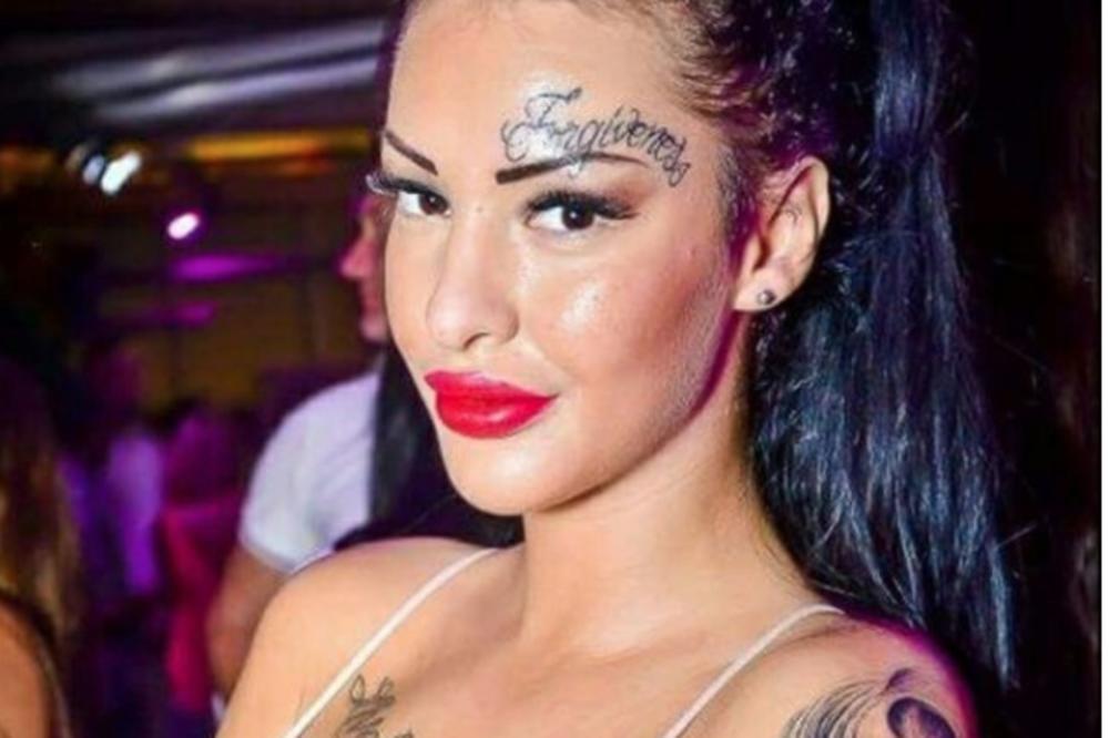 ANĐELA VEŠTICA JE NEKAD IZGLEDALA OVAKO, A DANAS JE NE BI PREPOZNALI: Pojavila se u EMISIJI i ZABEZEKNULA NAROD