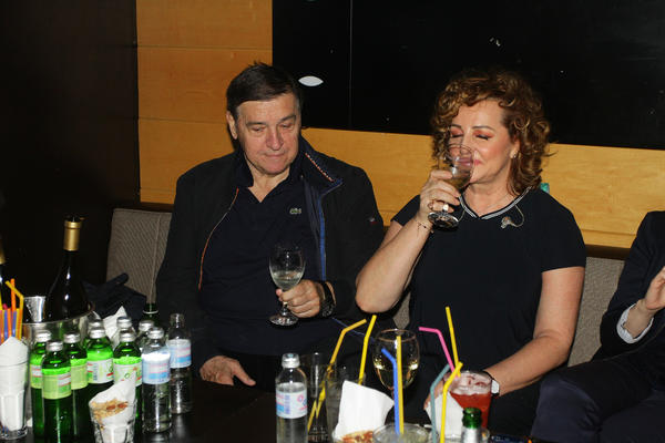 RILEJŠNŠIP GOLS: Mrka kupuje grobnicu za sebe i Bekutu!